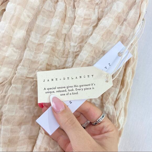 NEW Jane & Delancey Paper Bag Shorts Medium Checkered Seersucker Waist Tie - Picture 2 of 6